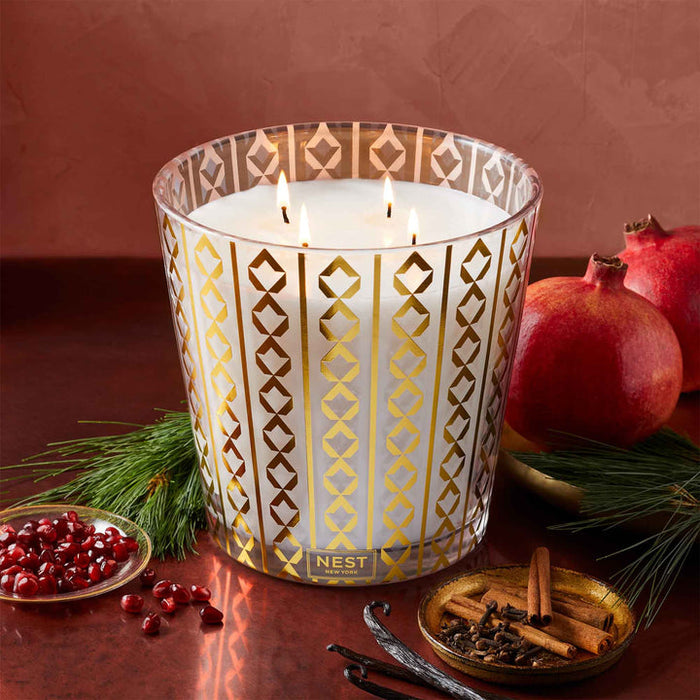 Nest Holiday Grand Candle