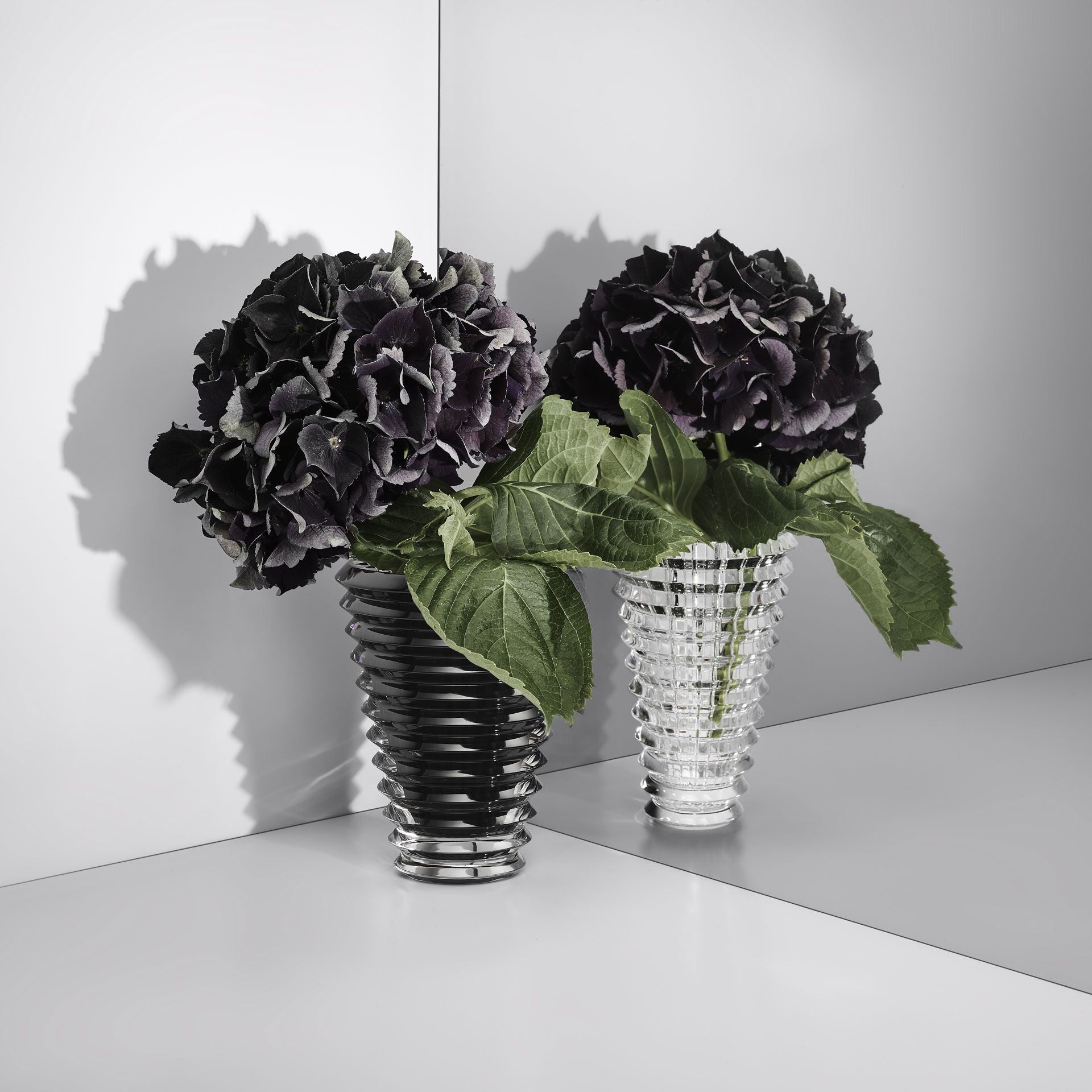 Baccarat Eye Vase Round